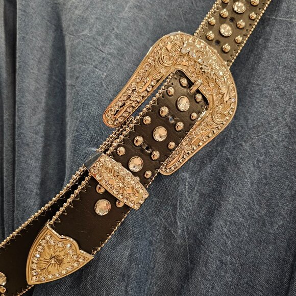 FULL OF BLING! Black Genuine Leather Belt - Medium, Like New main image 6
